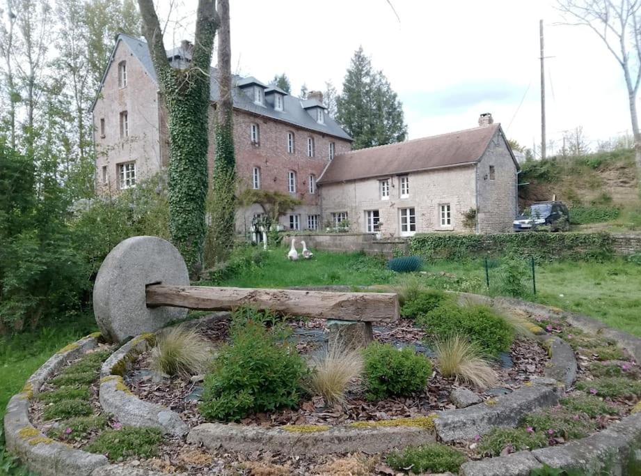 Holiday home De Charme 2 A 4 Personnes Au Bord De L'orne Mace
